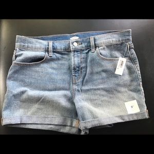 Old Navy women’s denim shorts